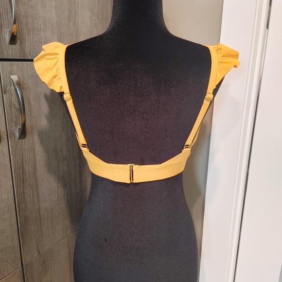 Knix Gold Ruffled Sleeveless Tank Top Bikini - Picture 2 of 6